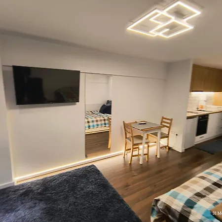 Metro 1 -private Parking 500m- * Thessaloniki