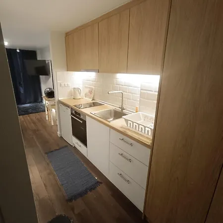 Metro 1 -private Parking 500m- Thessaloniki