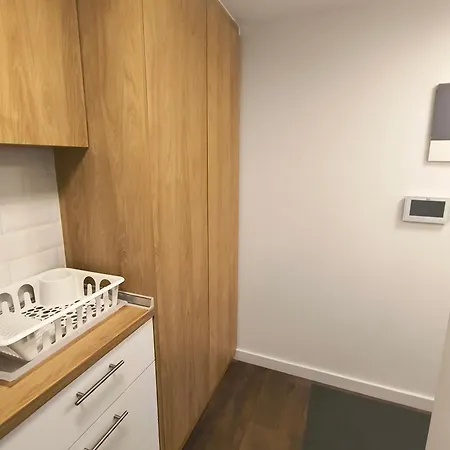 Metro 1 -private Parking 500m- * 塞萨洛尼基