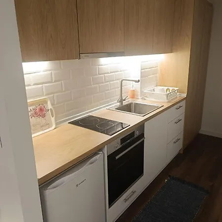 Metro 1 -private Parking 500m-