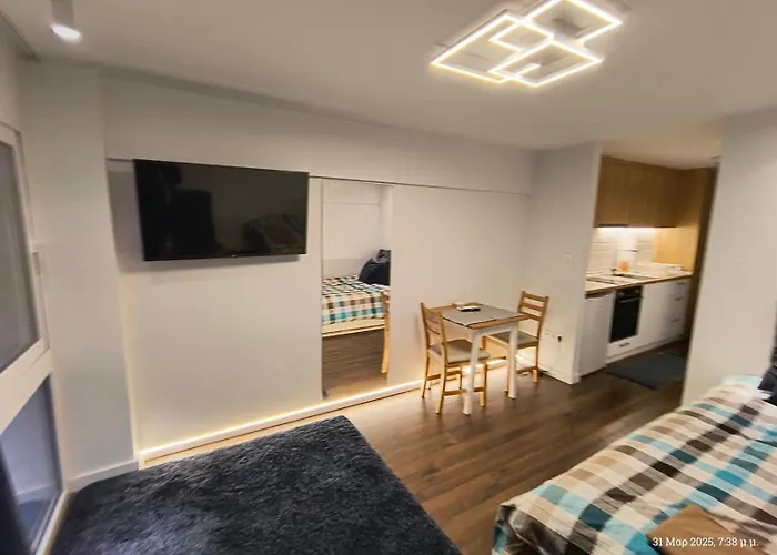 Metro 1 -private Parking 500m- * Салоники