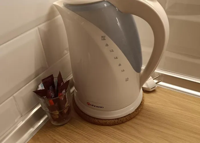 Metro 1 -private Parking 500m- Апартаменты Салоники