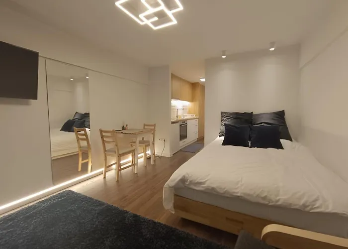 Metro 1 -private Parking 500m- Апартаменты