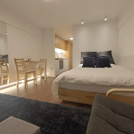 Metro 1 -private Parking 500m- *